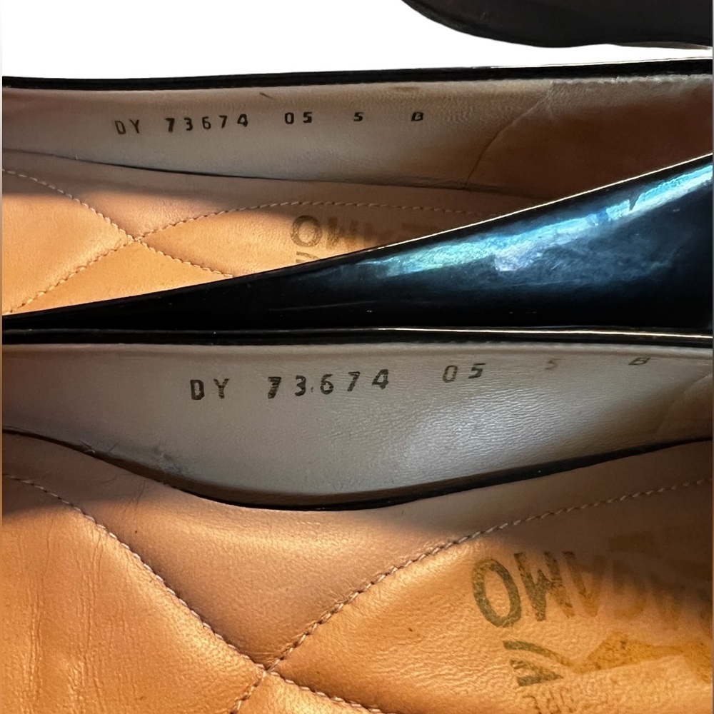 Salvatore Ferragamo -flat dress shoes size 5 - Picture 5 of 5